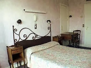 Hotel 1er 4*