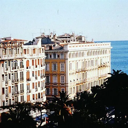 Hotel 1er 4*