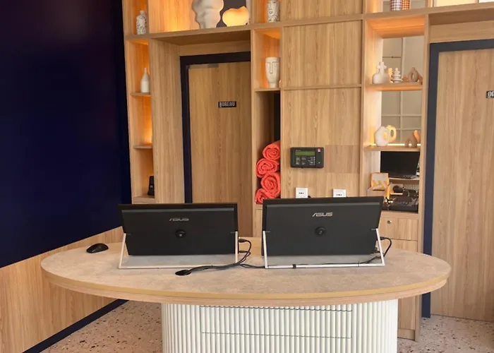 阿尔伯特第一酒店 4*